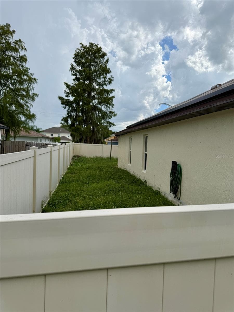 Exterior Left Side - 319 MARQUEE DR, KISSIMMEE