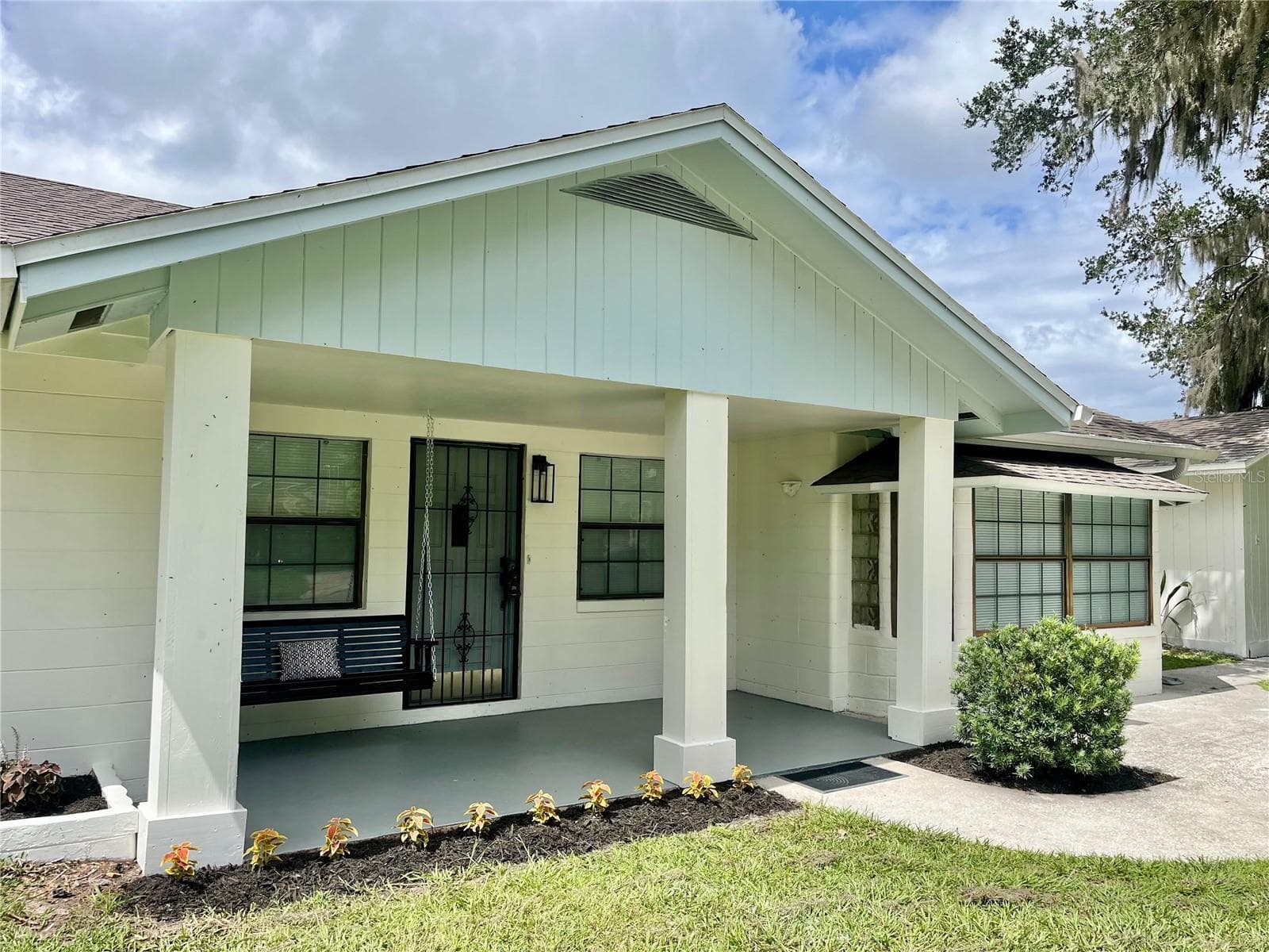 2234 JAMES DR
