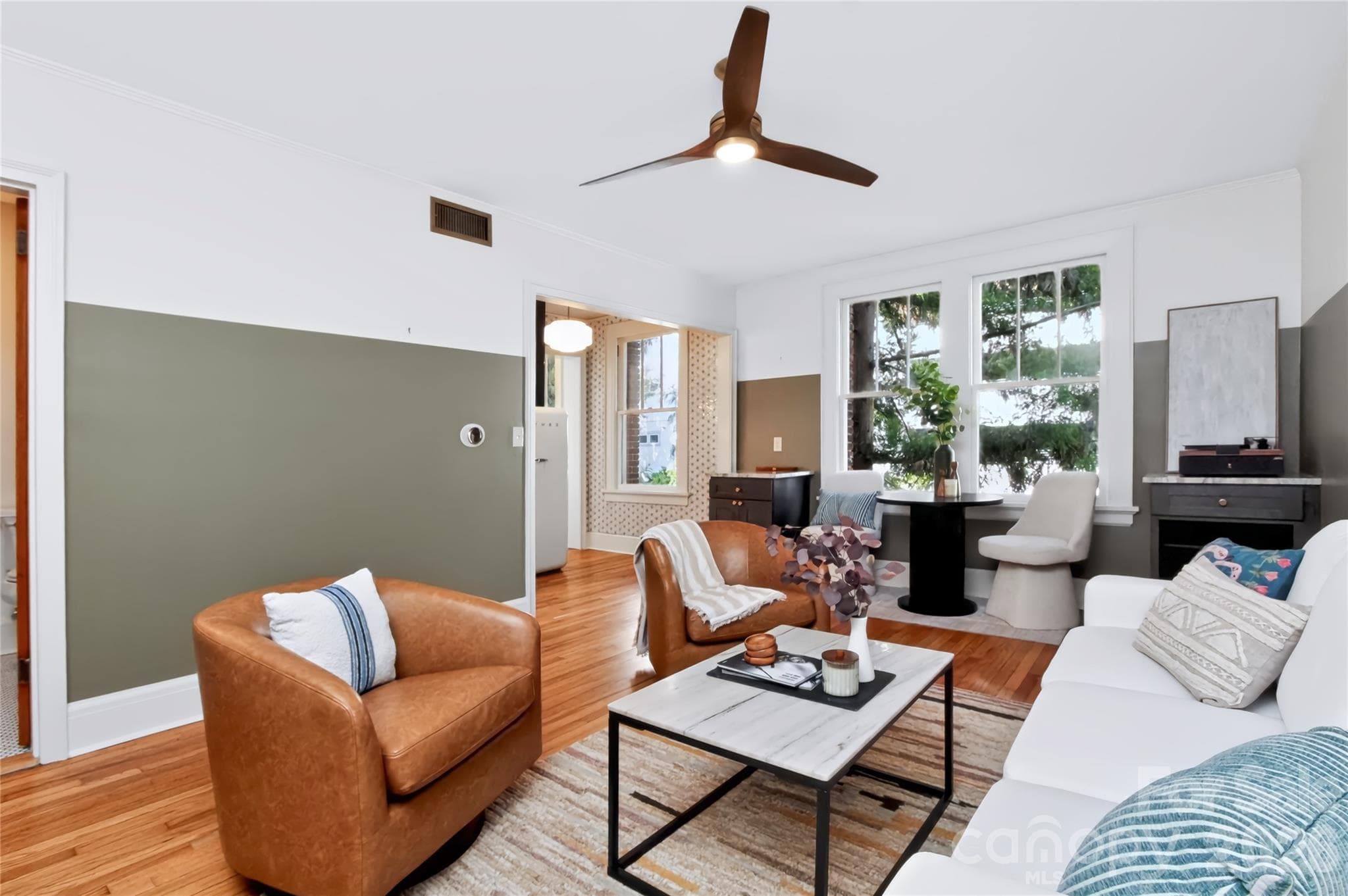 Condominium at 712 Louise Avenue, Charlotte, photo 13 of 34