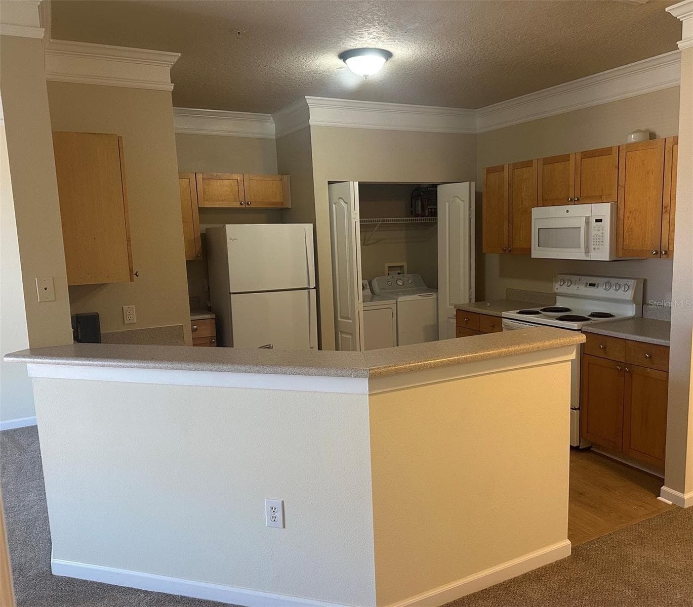 Kitchen - 8842 VILLA VIEW CIR #301, ORLANDO