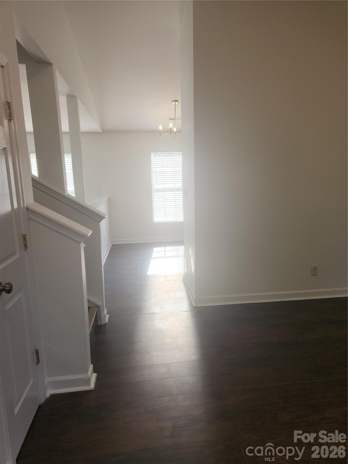 Single Family Residence at 8103 Lamplighter Place, Charlotte, photo 5 of 15