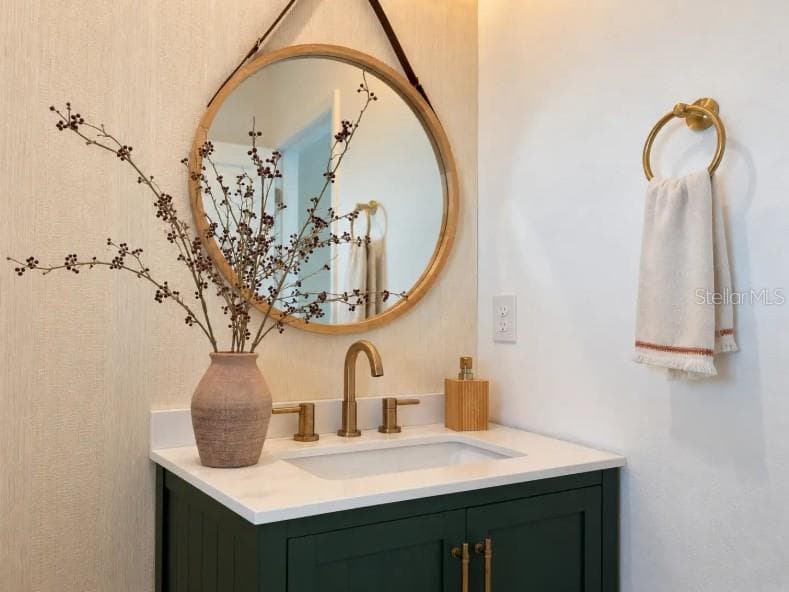 Powder Bath - 5357 TUSCANY LN, DAVENPORT