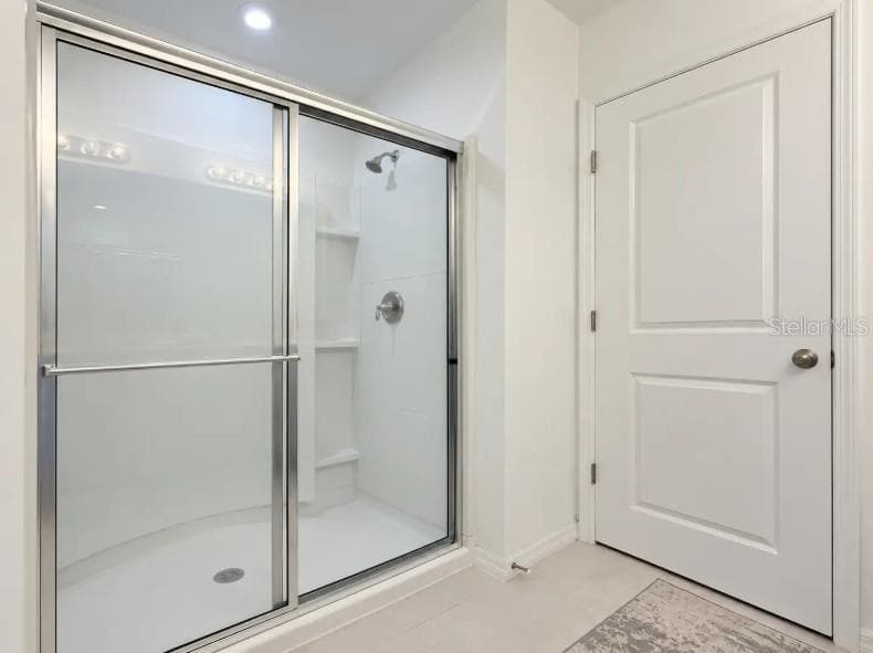 Walk-in shower-Primary Suite - 5357 TUSCANY LN, DAVENPORT