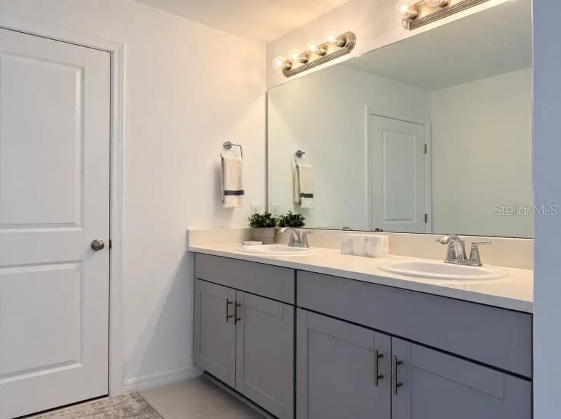 Primary Bath-Dual Sinks - 5357 TUSCANY LN, DAVENPORT
