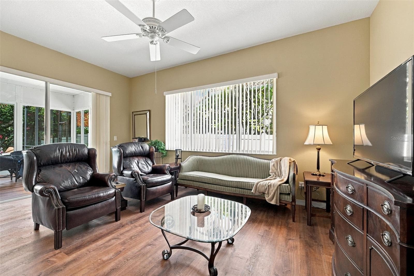 Luxury vinyl plank flooring & private entrance - 2966 HILLCREEK CIR S, CLEARWATER