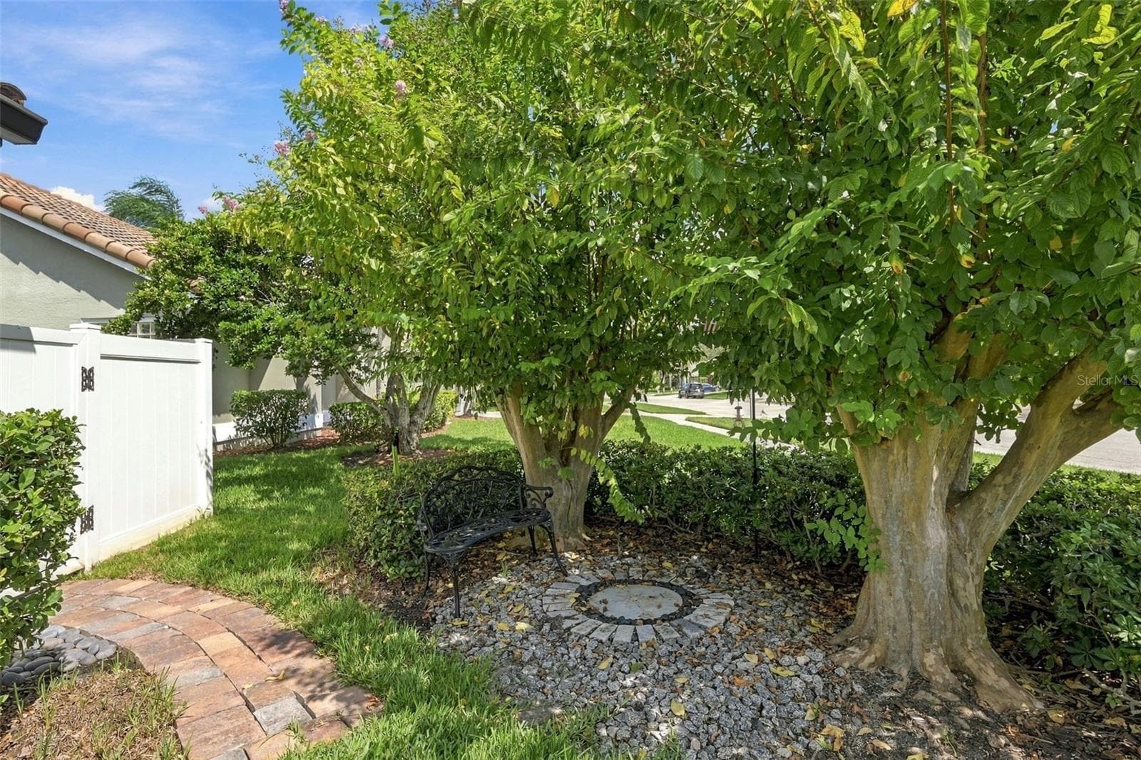 Fully fenced backyard with 2 gates - 2966 HILLCREEK CIR S, CLEARWATER