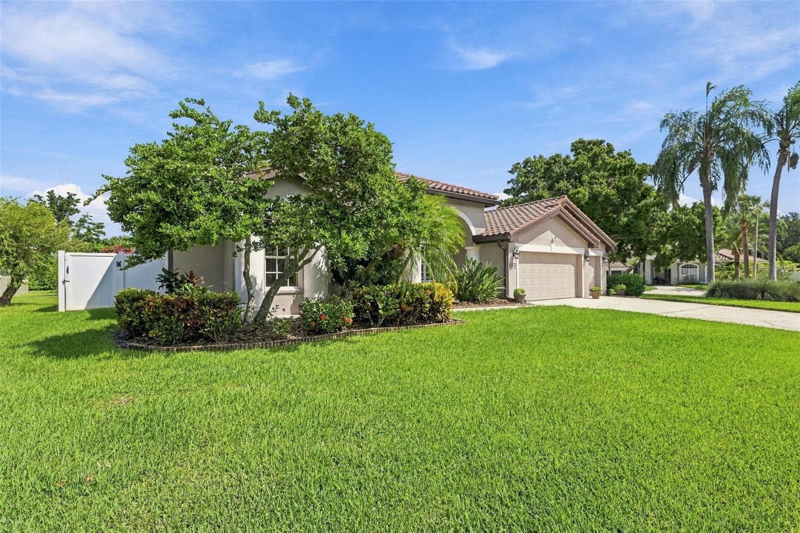 Front corner view - 2966 HILLCREEK CIR S, CLEARWATER