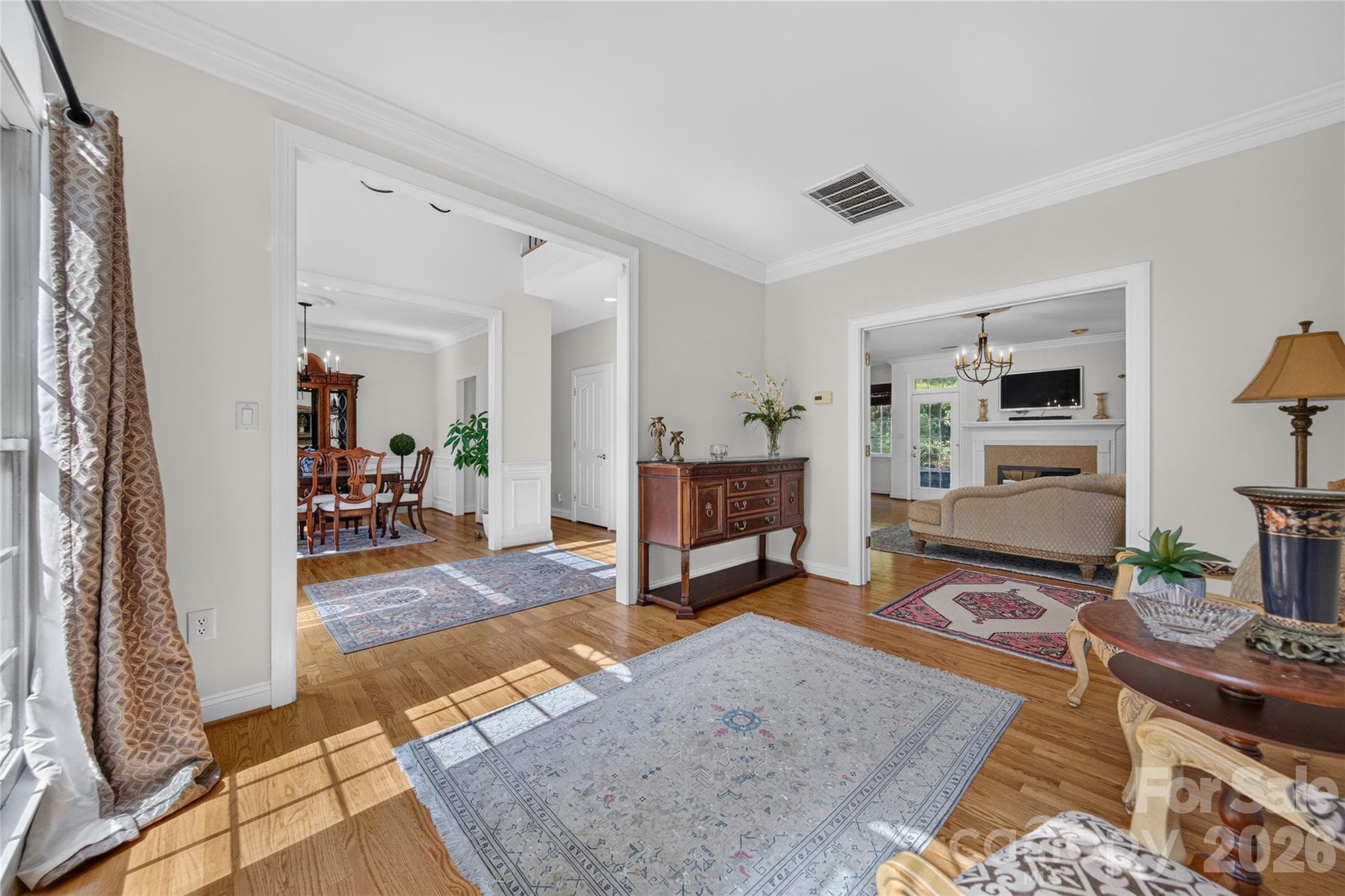 Single Family Residence at 12135 Darby Chase Drive, Charlotte, photo 11 of 39