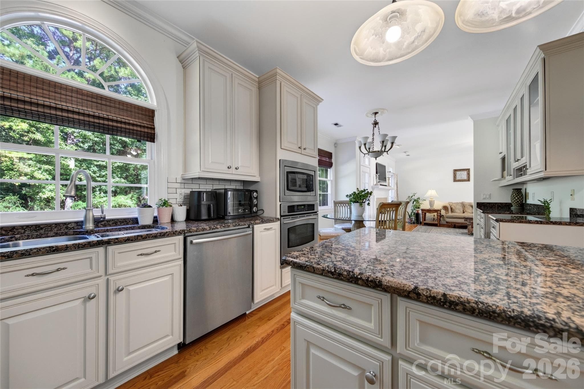 Single Family Residence at 12135 Darby Chase Drive, Charlotte, photo 16 of 39