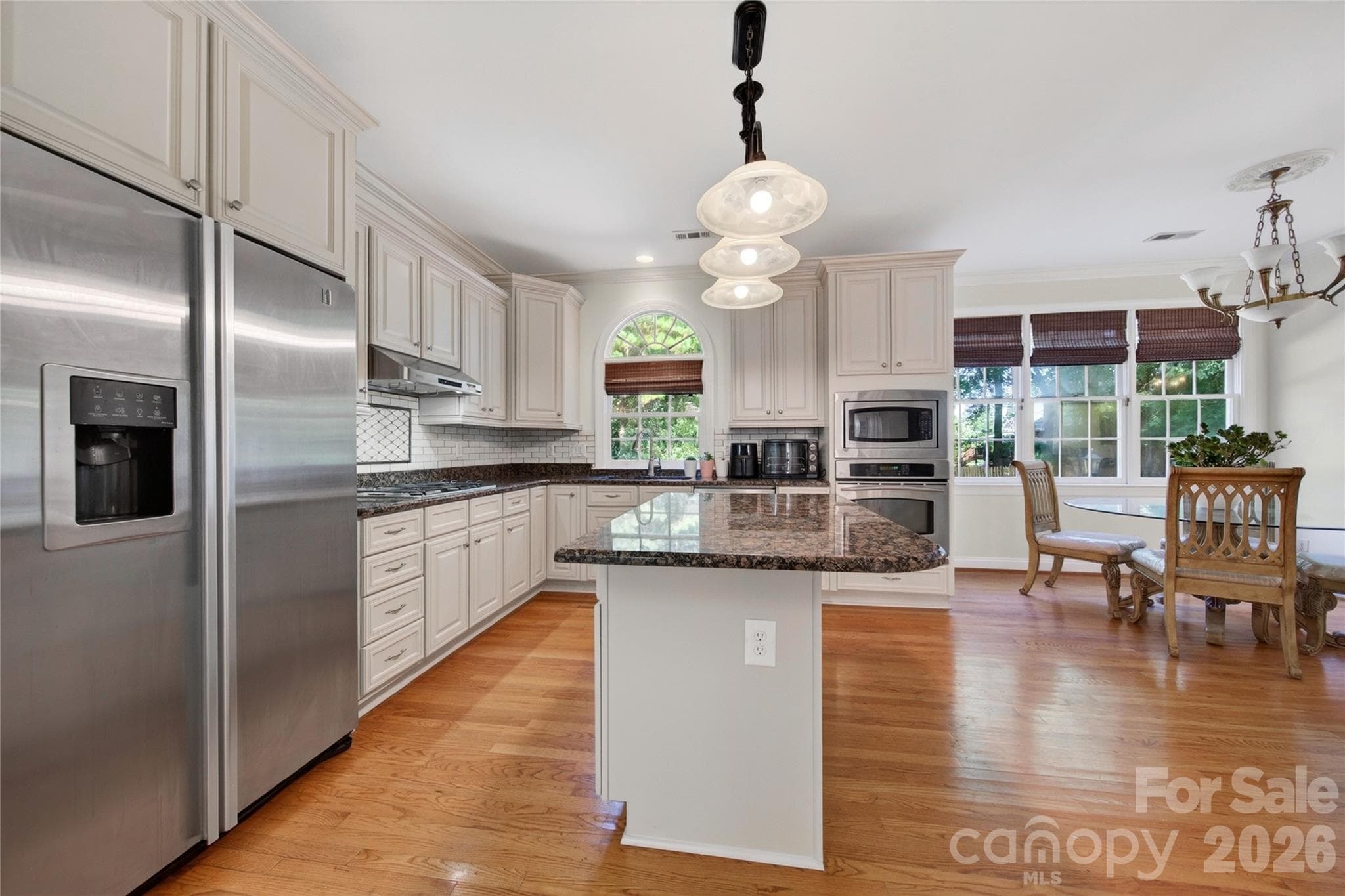 Single Family Residence at 12135 Darby Chase Drive, Charlotte, photo 17 of 39