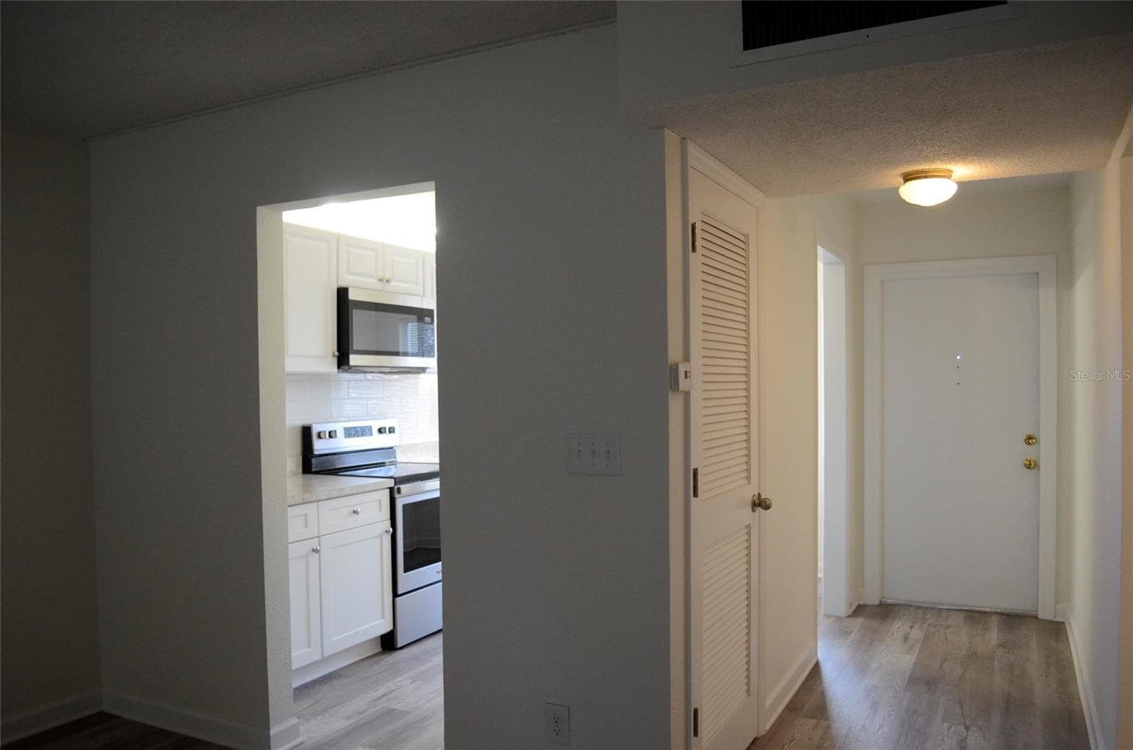 unit entrance - 4435 1ST ST NE #111, ST PETERSBURG
