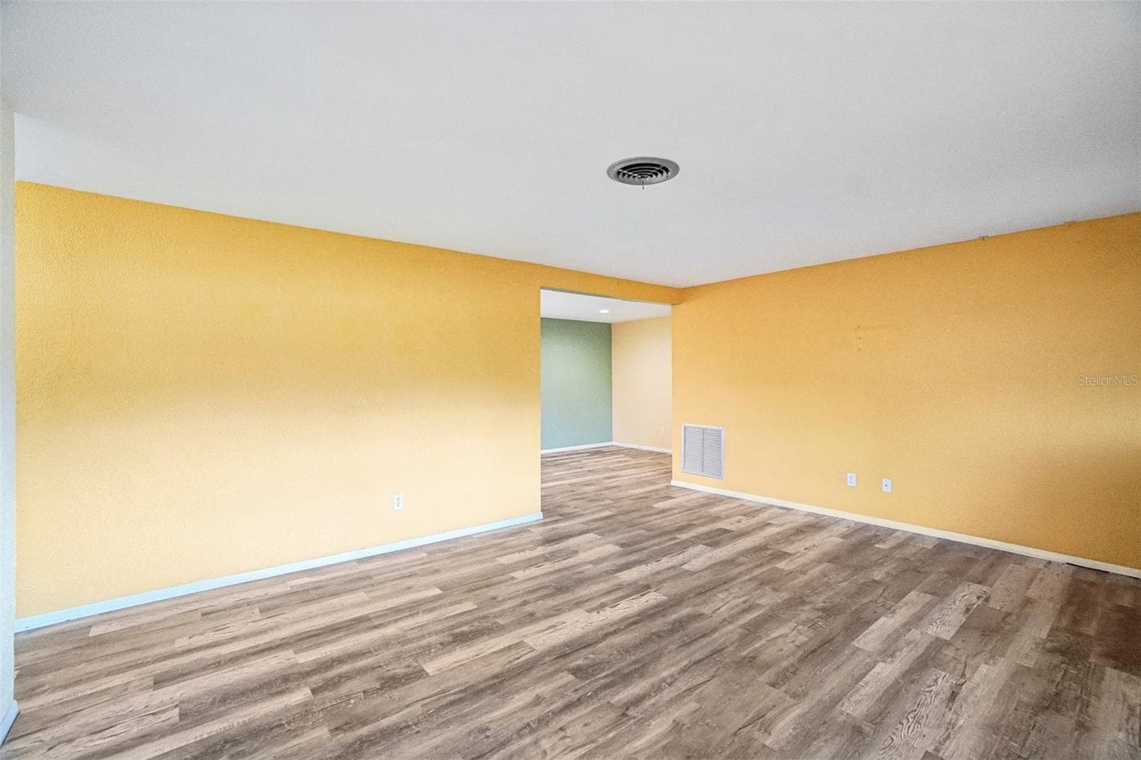 Single Family Residence at 1777 BENTLEY ST, CLEARWATER, photo 9 of 35