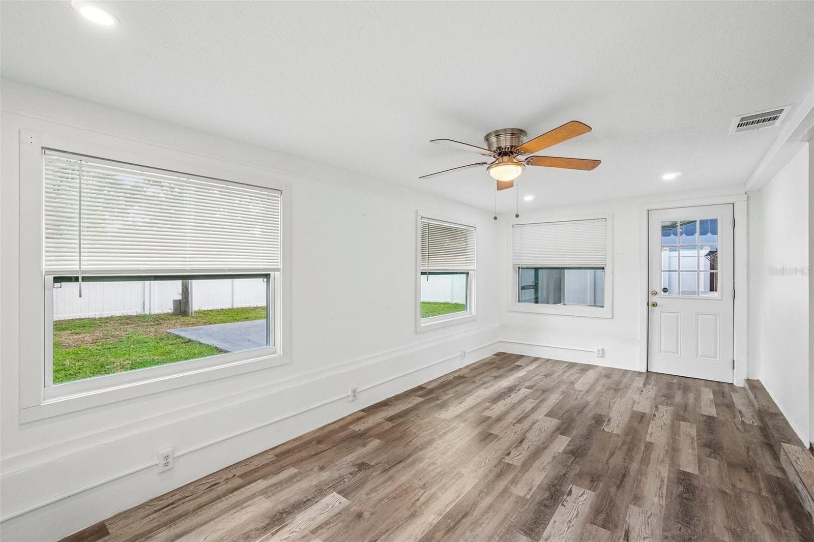 Single Family Residence at 1777 BENTLEY ST, CLEARWATER, photo 16 of 35