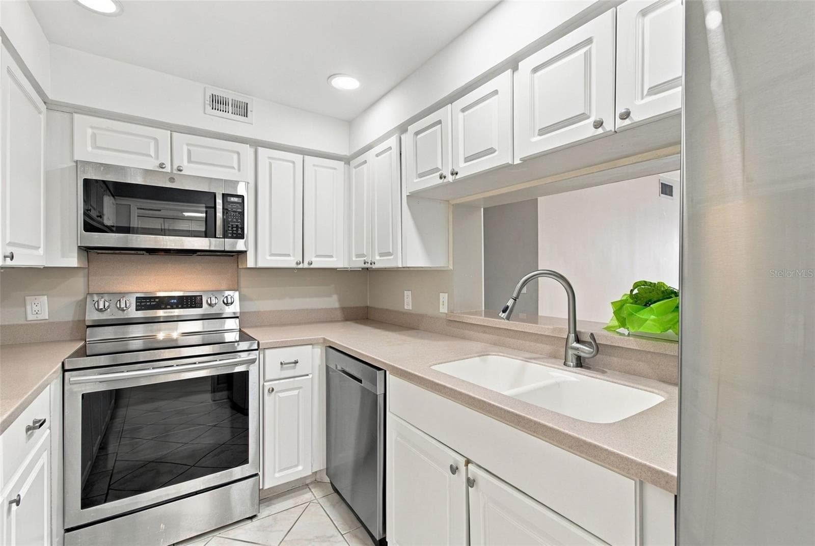 Condominium at 4141 BAYSHORE BLVD #1106, TAMPA, photo 6 of 83