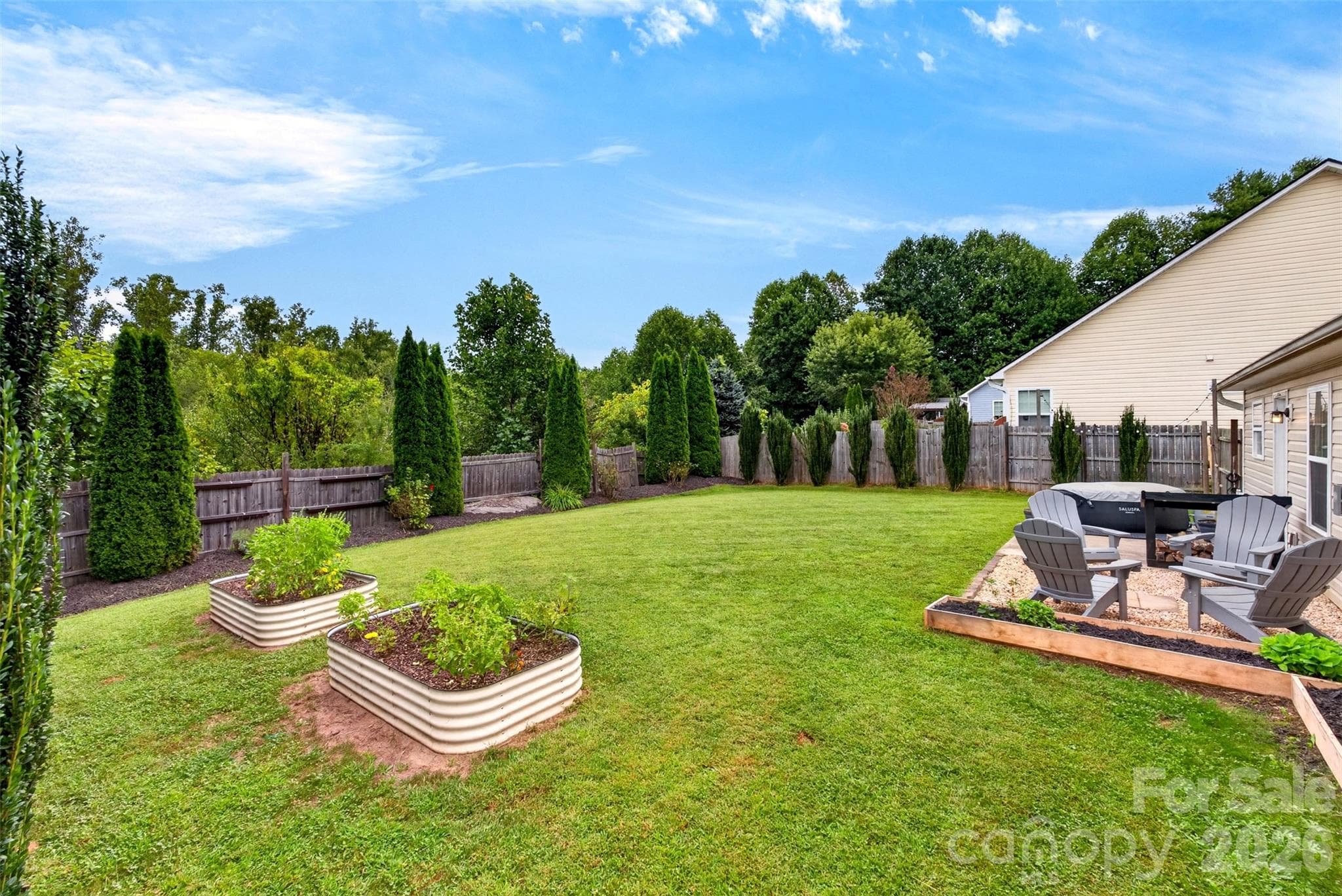 Single Family Residence at 105 Creekwalk Lane, Hendersonville, photo 11 of 38