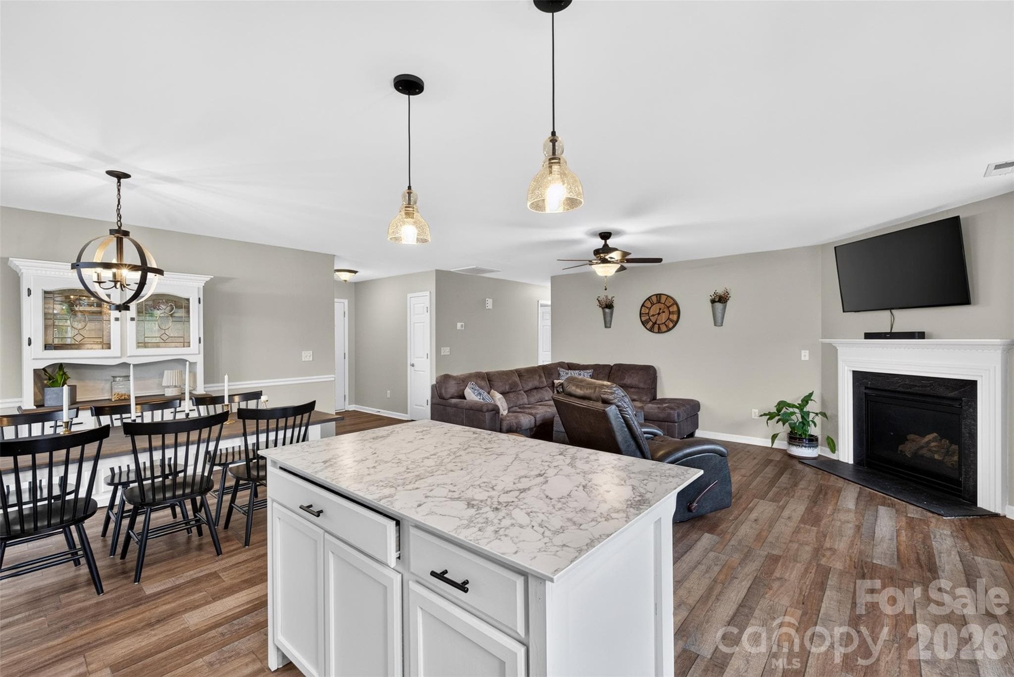 Open concept - beautifully redone! Wait until you see for yourself! - 105 Creekwalk Lane, Hendersonville