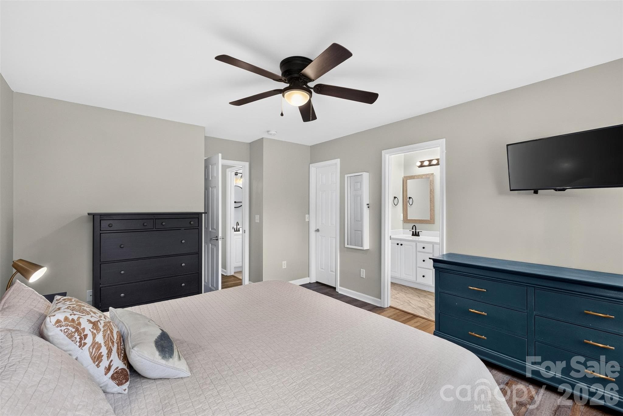 Primary Bedroom ensuite - 105 Creekwalk Lane, Hendersonville