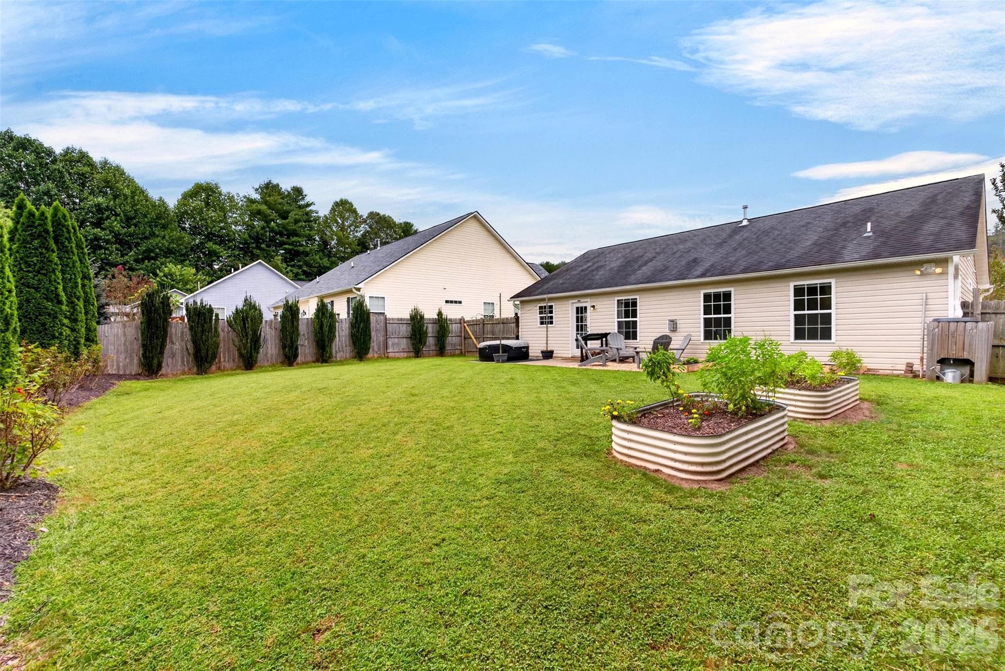 Single Family Residence at 105 Creekwalk Lane, Hendersonville, photo 30 of 38