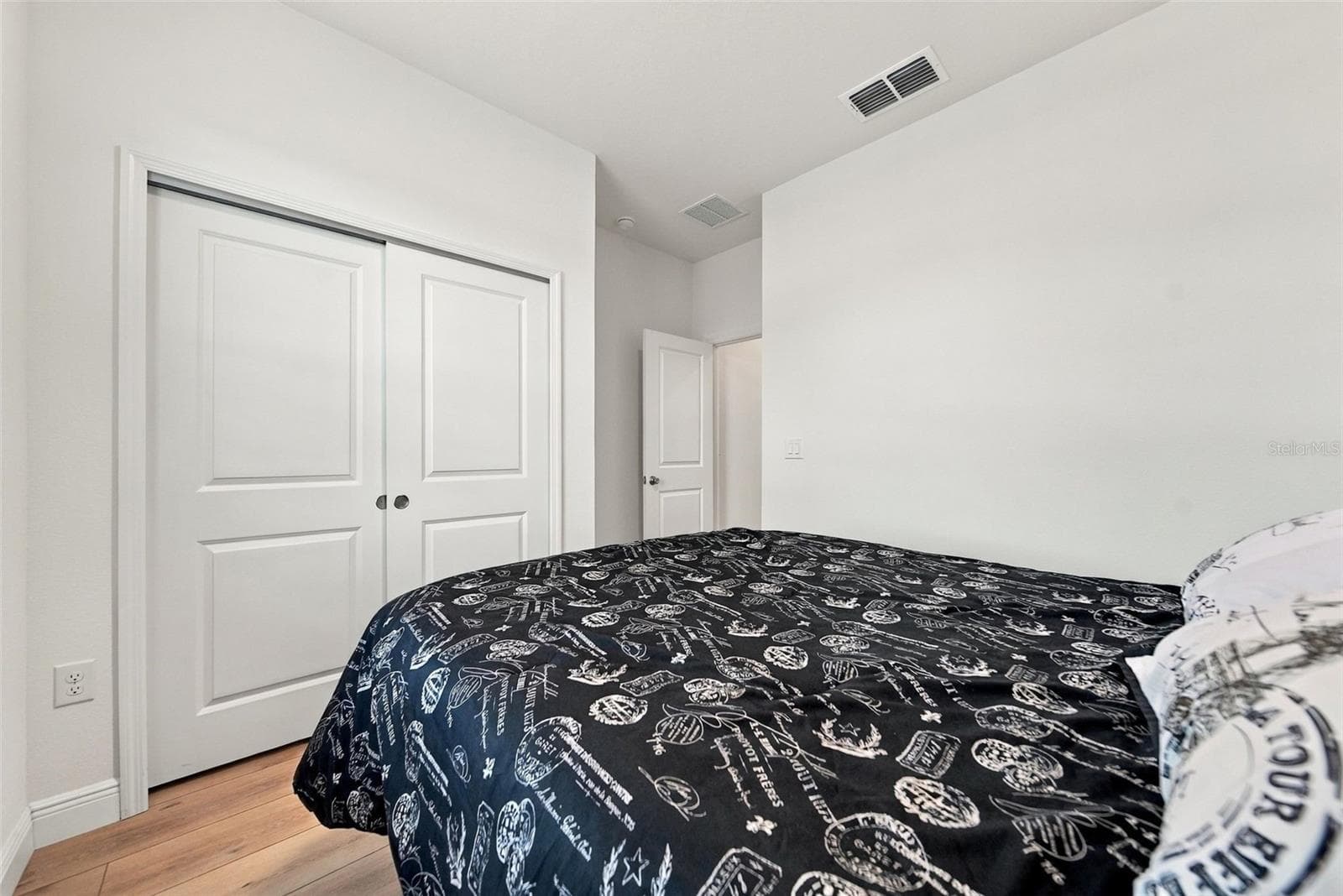 Bedroom #1 - 2121 MALBEC CT, MINNEOLA