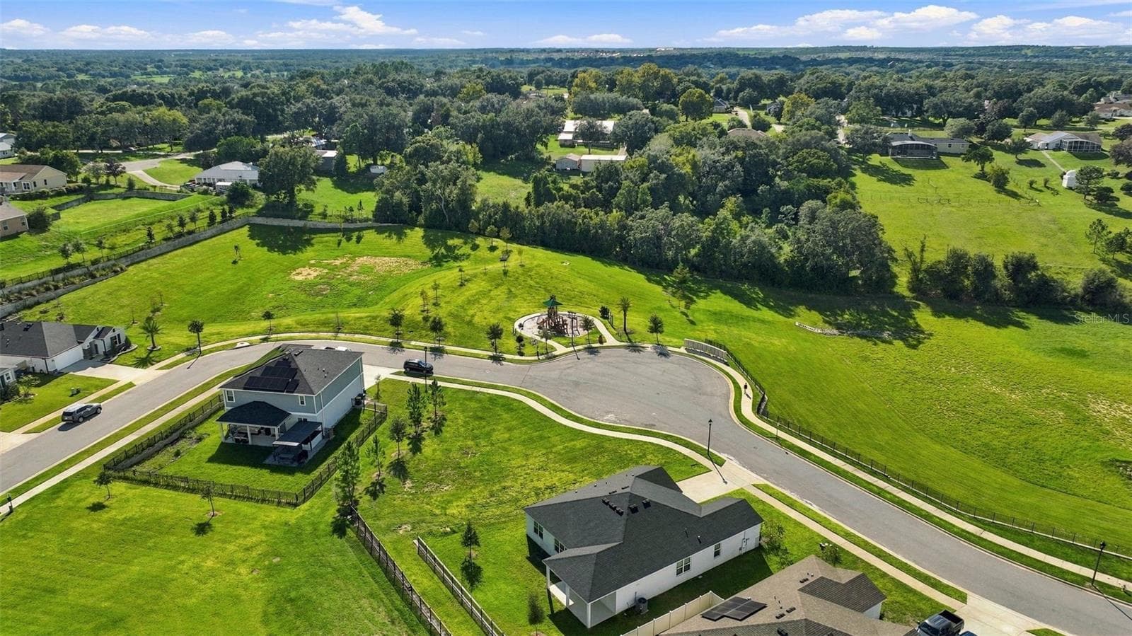 Skyview - 2121 MALBEC CT, MINNEOLA