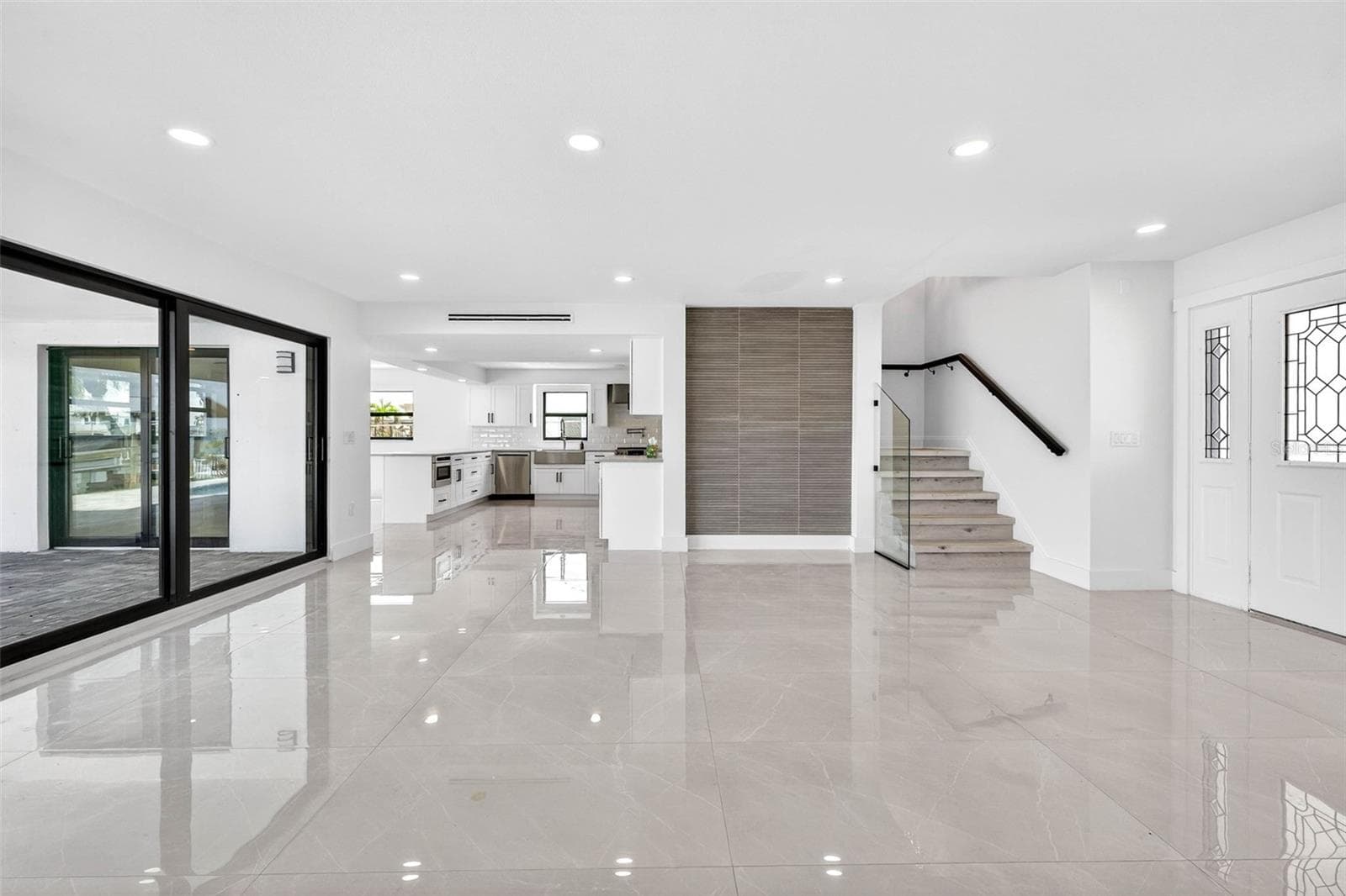 Single Family Residence at 319 MIDWAY IS, CLEARWATER, photo 5 of 80
