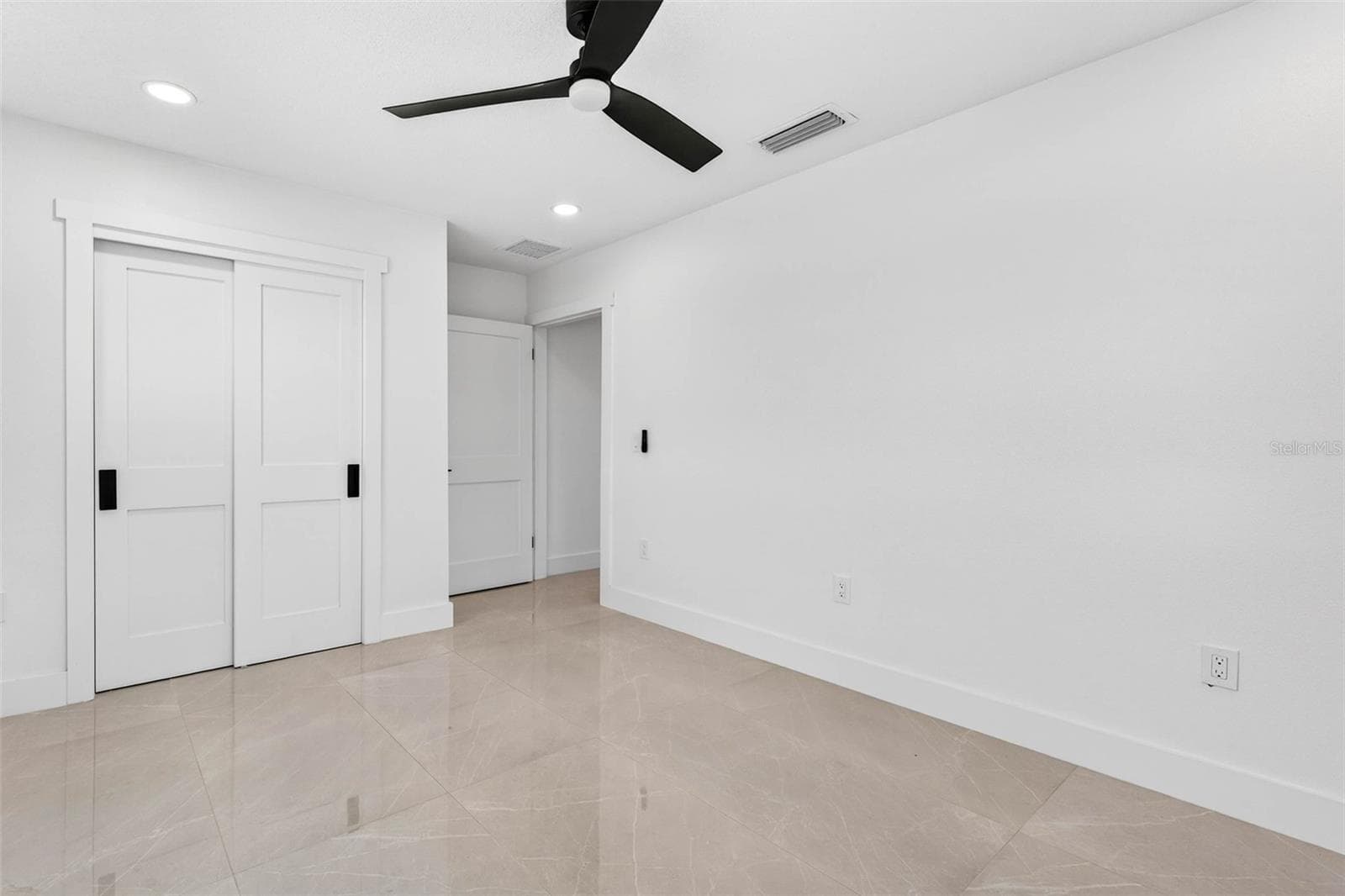 Single Family Residence at 319 MIDWAY IS, CLEARWATER, photo 19 of 80