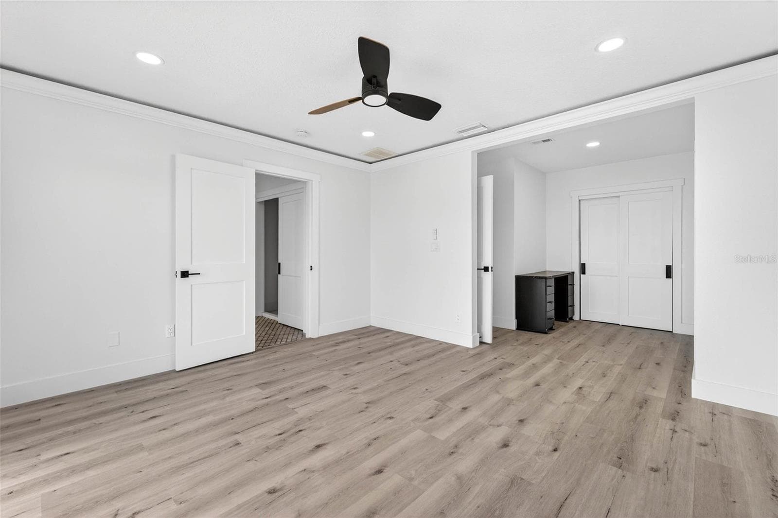 Single Family Residence at 319 MIDWAY IS, CLEARWATER, photo 37 of 80