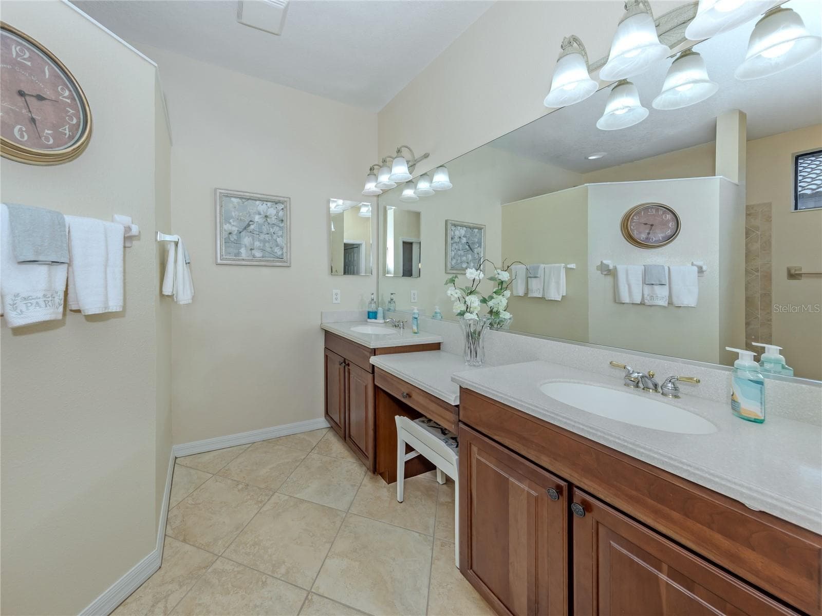 Master Bathroom with dual sinks, and makeup area - 20702 CAPELLO DR, VENICE