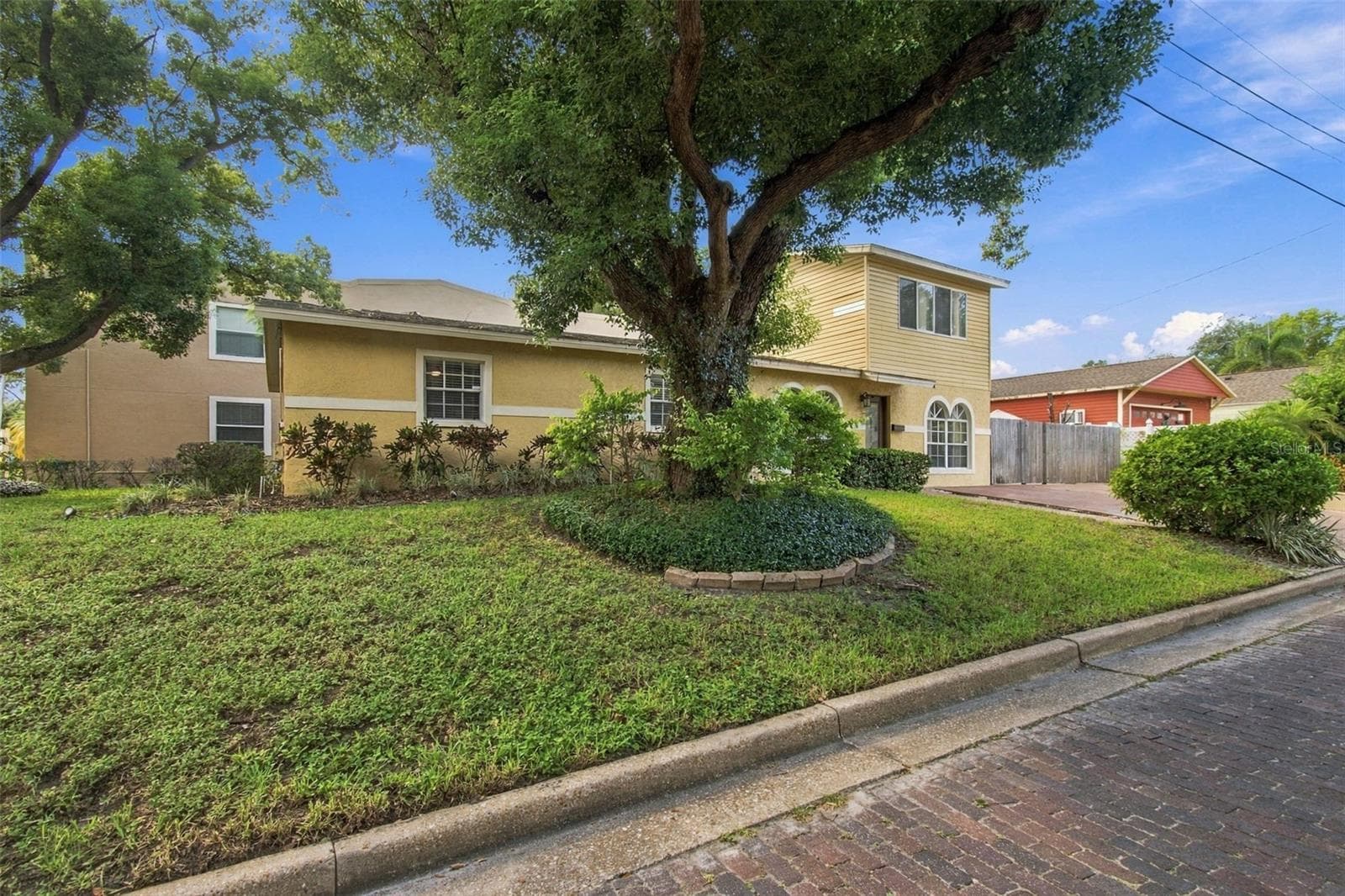 Single Family Residence at 2801 W SAN ISIDRO ST, TAMPA, photo 3 of 54