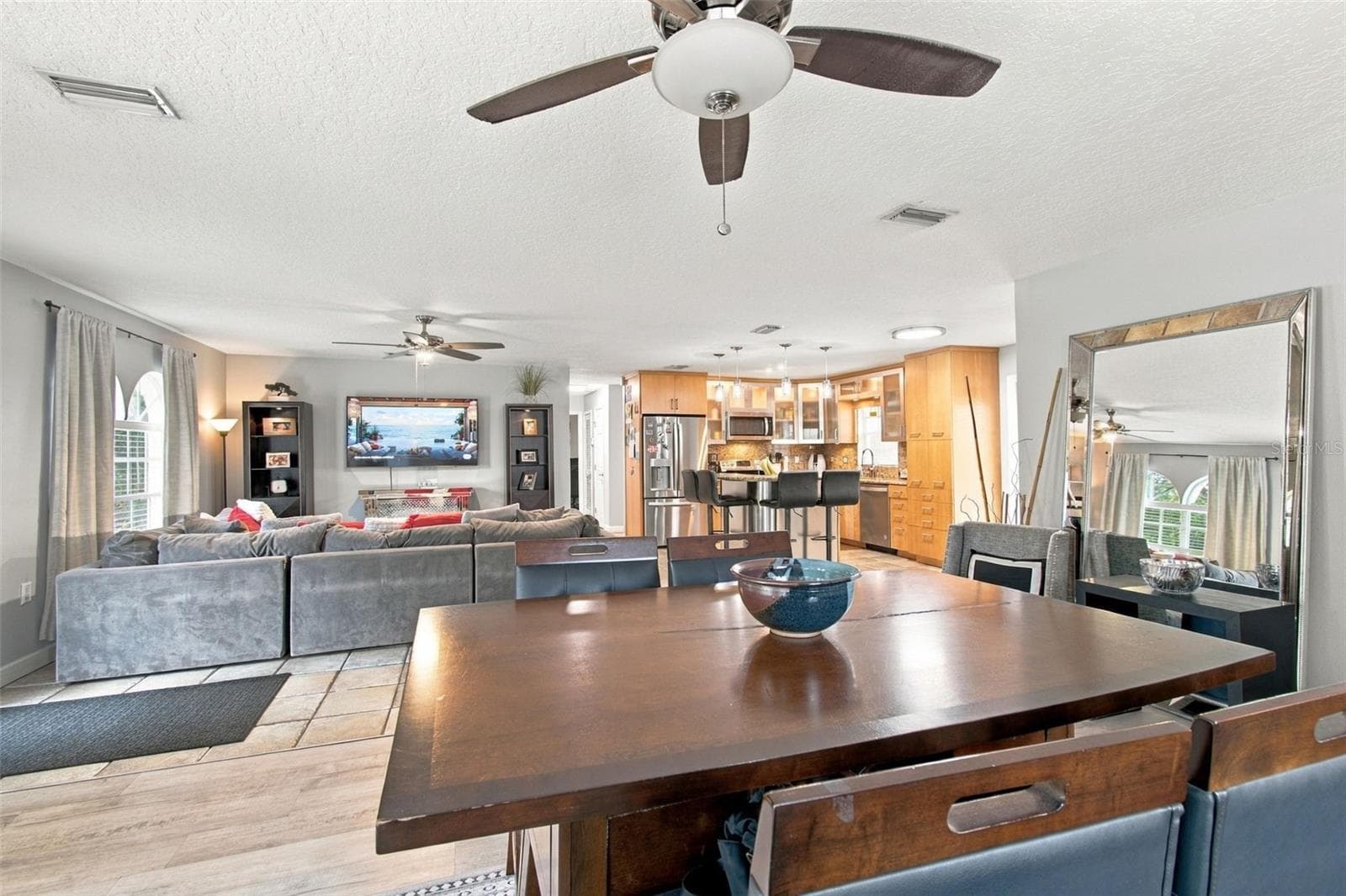 Single Family Residence at 2801 W SAN ISIDRO ST, TAMPA, photo 8 of 54