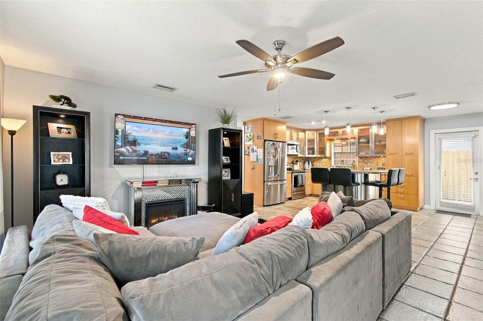 Single Family Residence at 2801 W SAN ISIDRO ST, TAMPA, photo 10 of 54