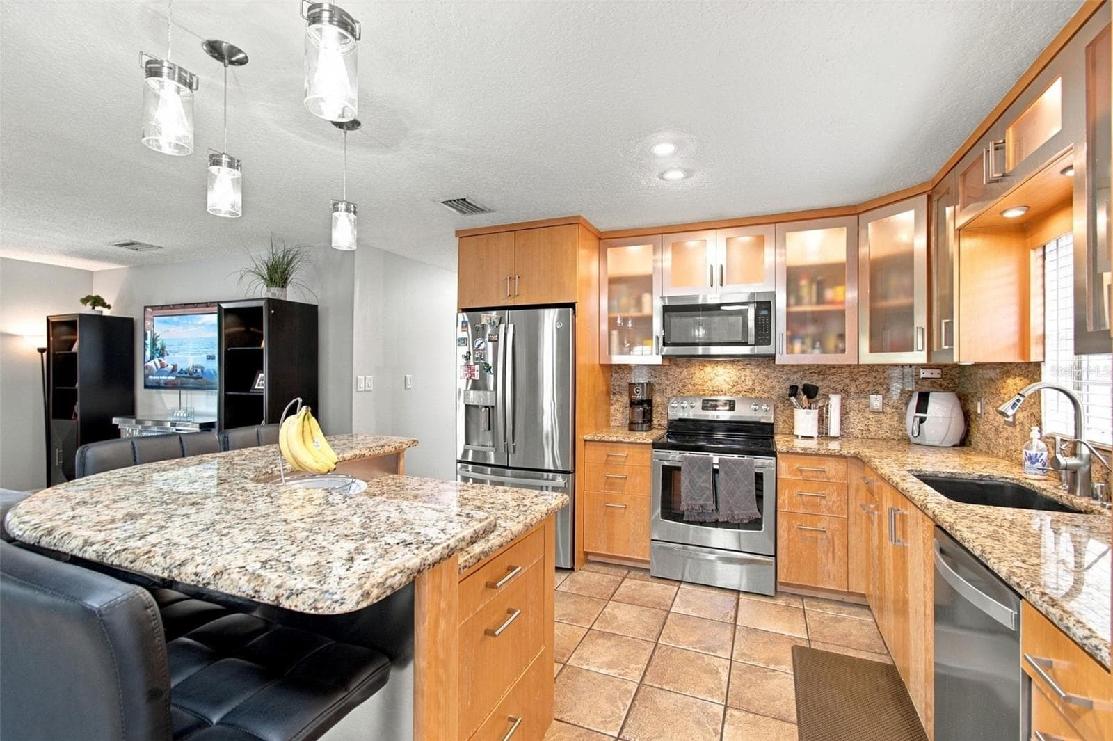 Single Family Residence at 2801 W SAN ISIDRO ST, TAMPA, photo 15 of 54