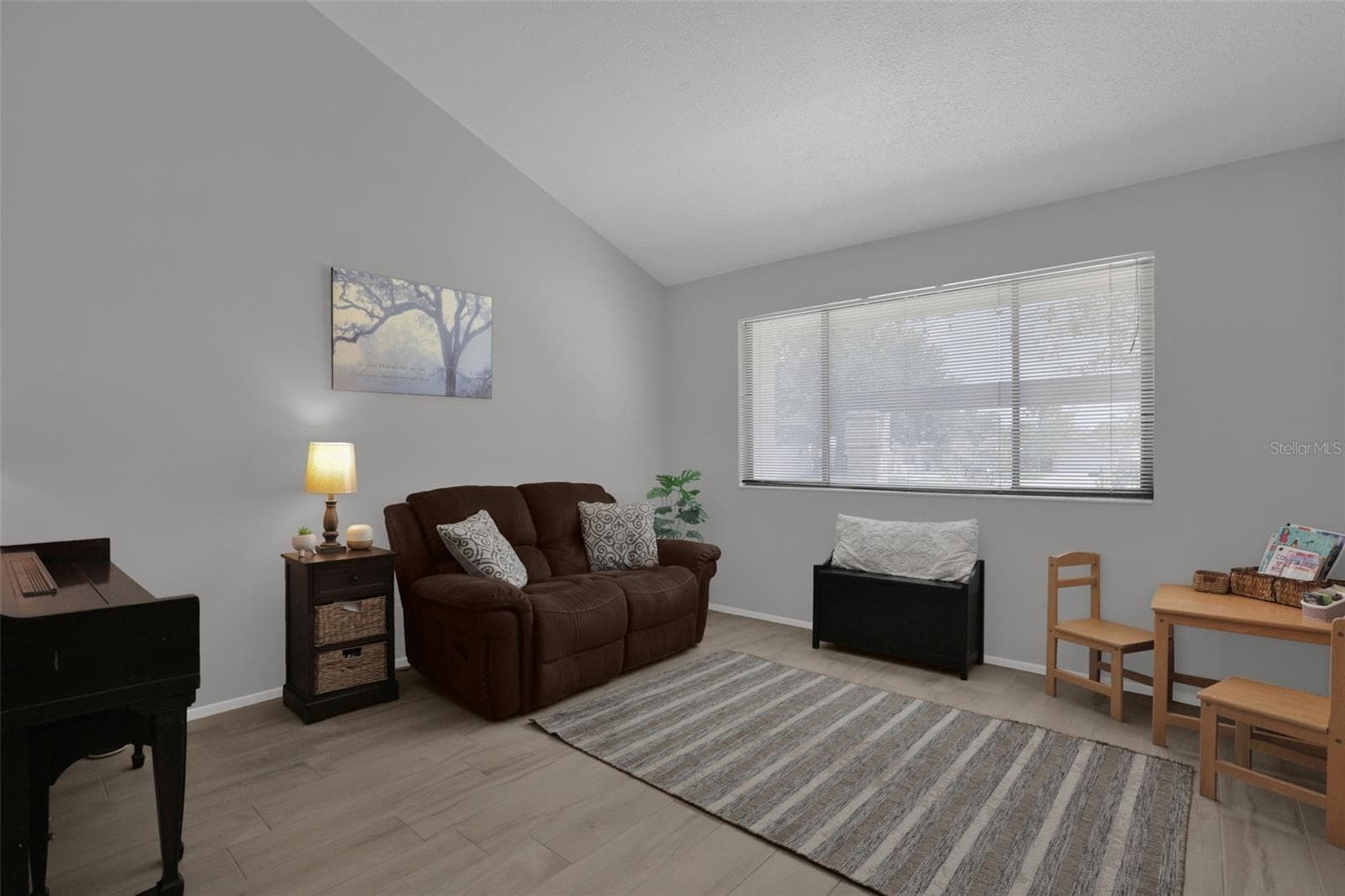 Single Family Residence at 990 WAVERLY DR, LONGWOOD, photo 5 of 32