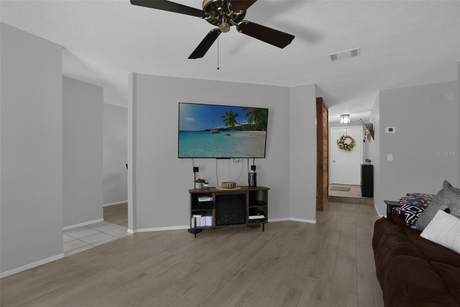 Single Family Residence at 990 WAVERLY DR, LONGWOOD, photo 10 of 32
