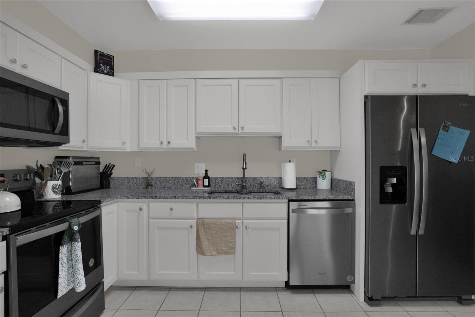 Single Family Residence at 990 WAVERLY DR, LONGWOOD, photo 16 of 32