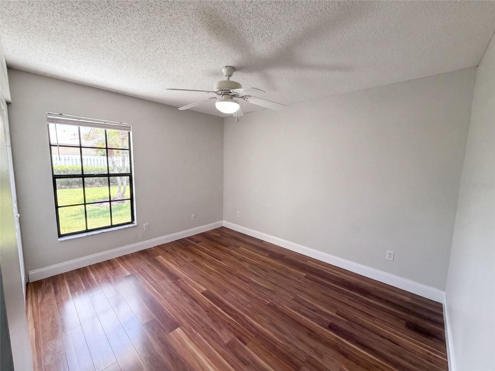 Single Family Residence at 14725 EAGLES CROSSING DR, ORLANDO, photo 12 of 29