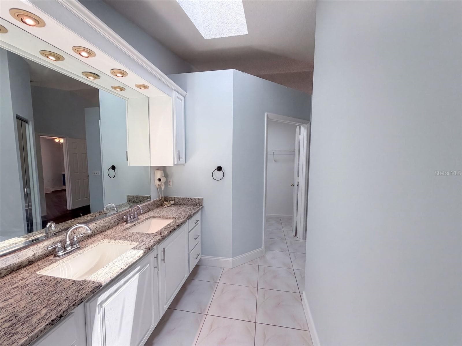 Single Family Residence at 14725 EAGLES CROSSING DR, ORLANDO, photo 16 of 29