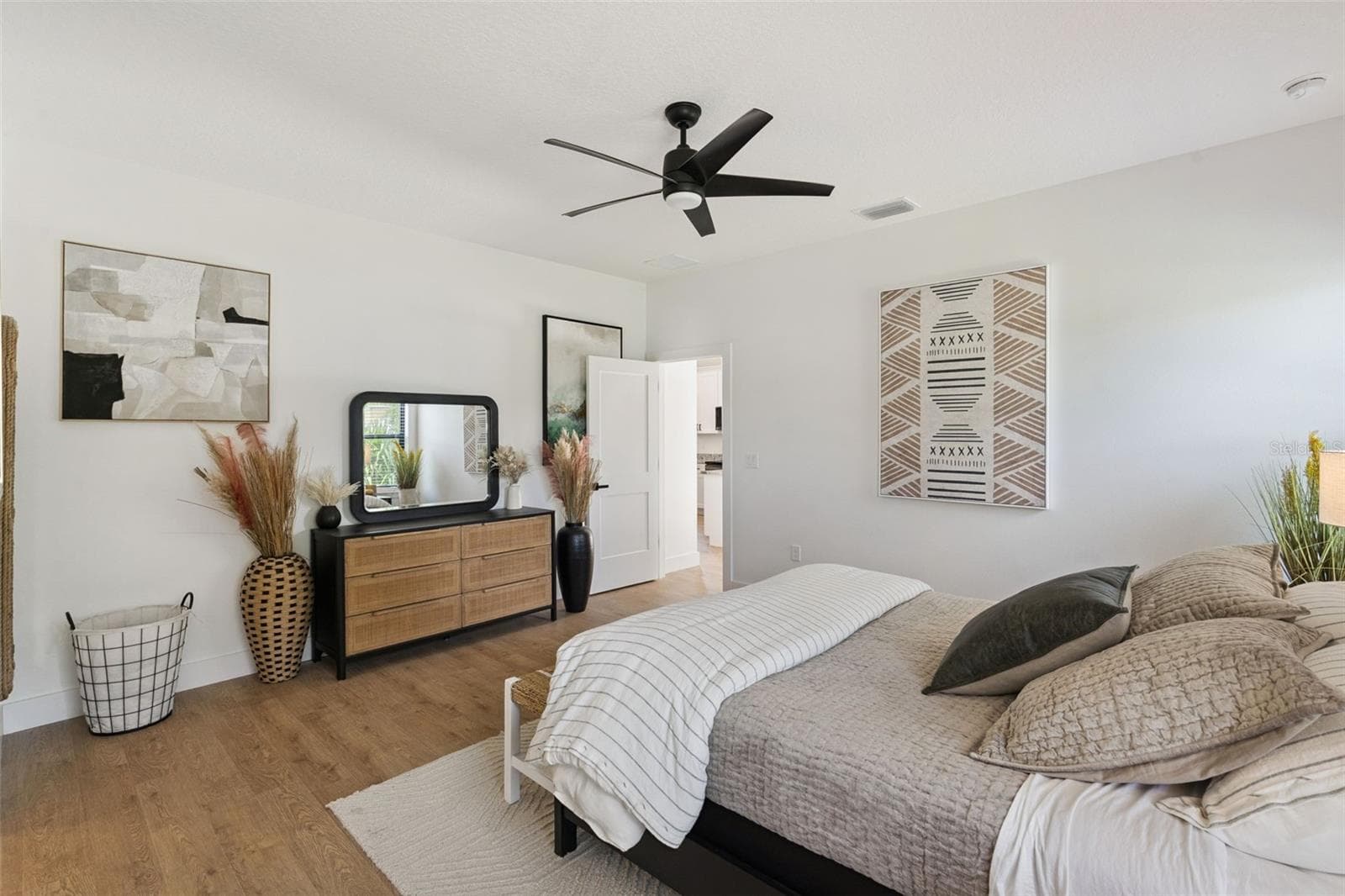 Single Family Residence at 16623 OKLAHOMA ST, CLERMONT, photo 11 of 24