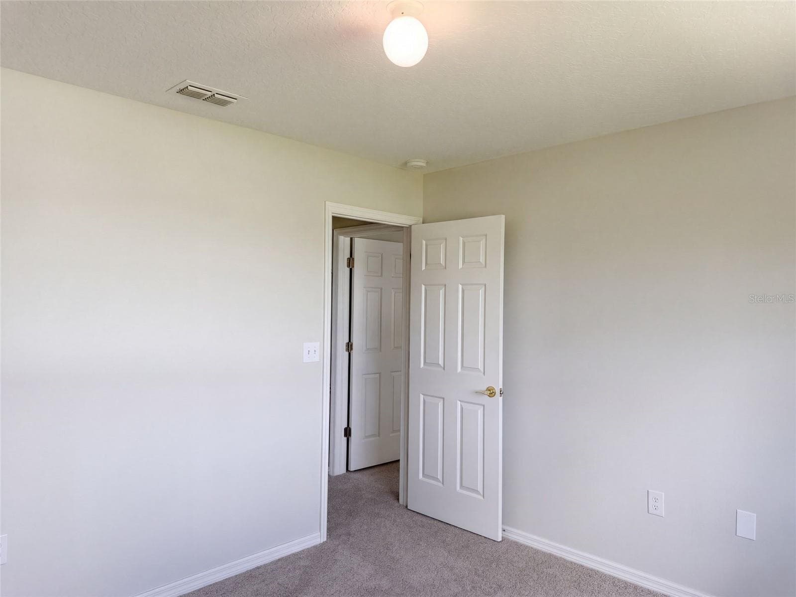Single Family Residence at 4920 TRINIDAD DR, LAND O LAKES, photo 17 of 29