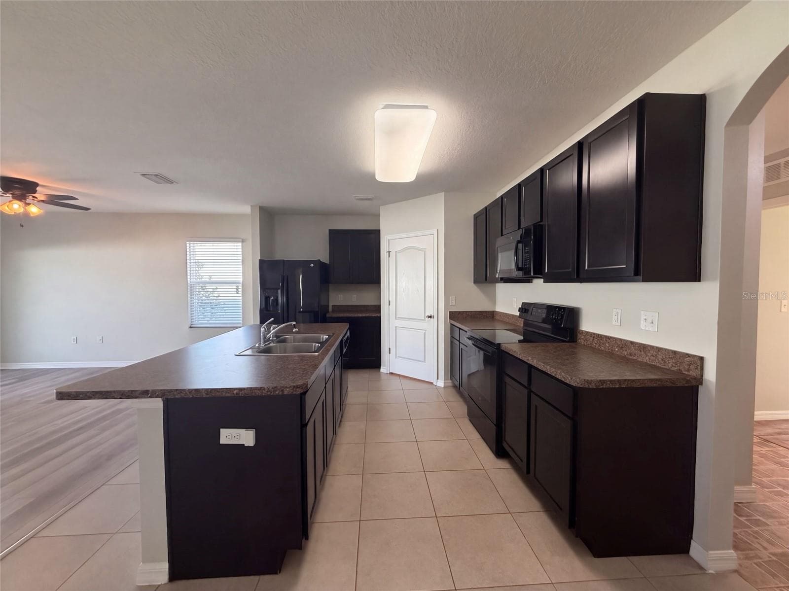 Single Family Residence at 4269 BRAMBLEWOOD LOOP, SPRING HILL, photo 2 of 17