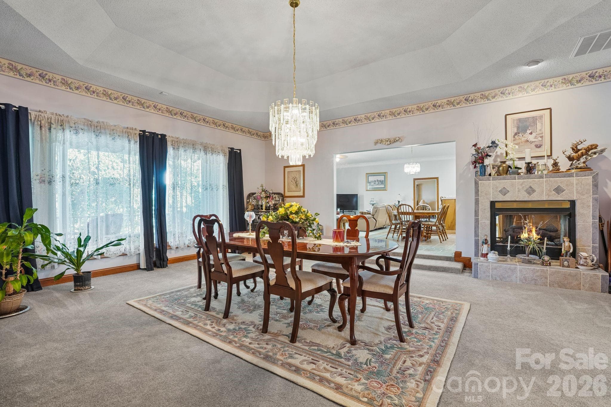 Formal dining - 2159 Mingus Lane, York