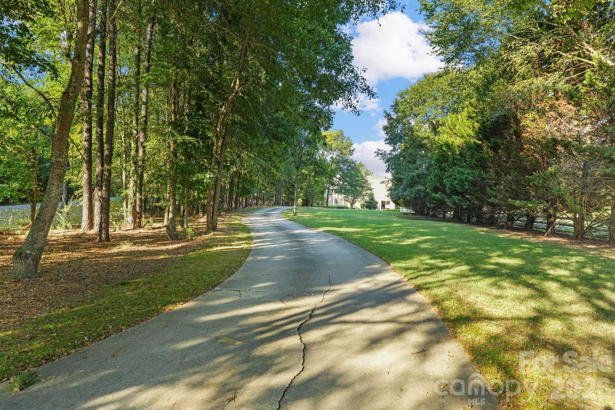 Entrance - 2159 Mingus Lane, York