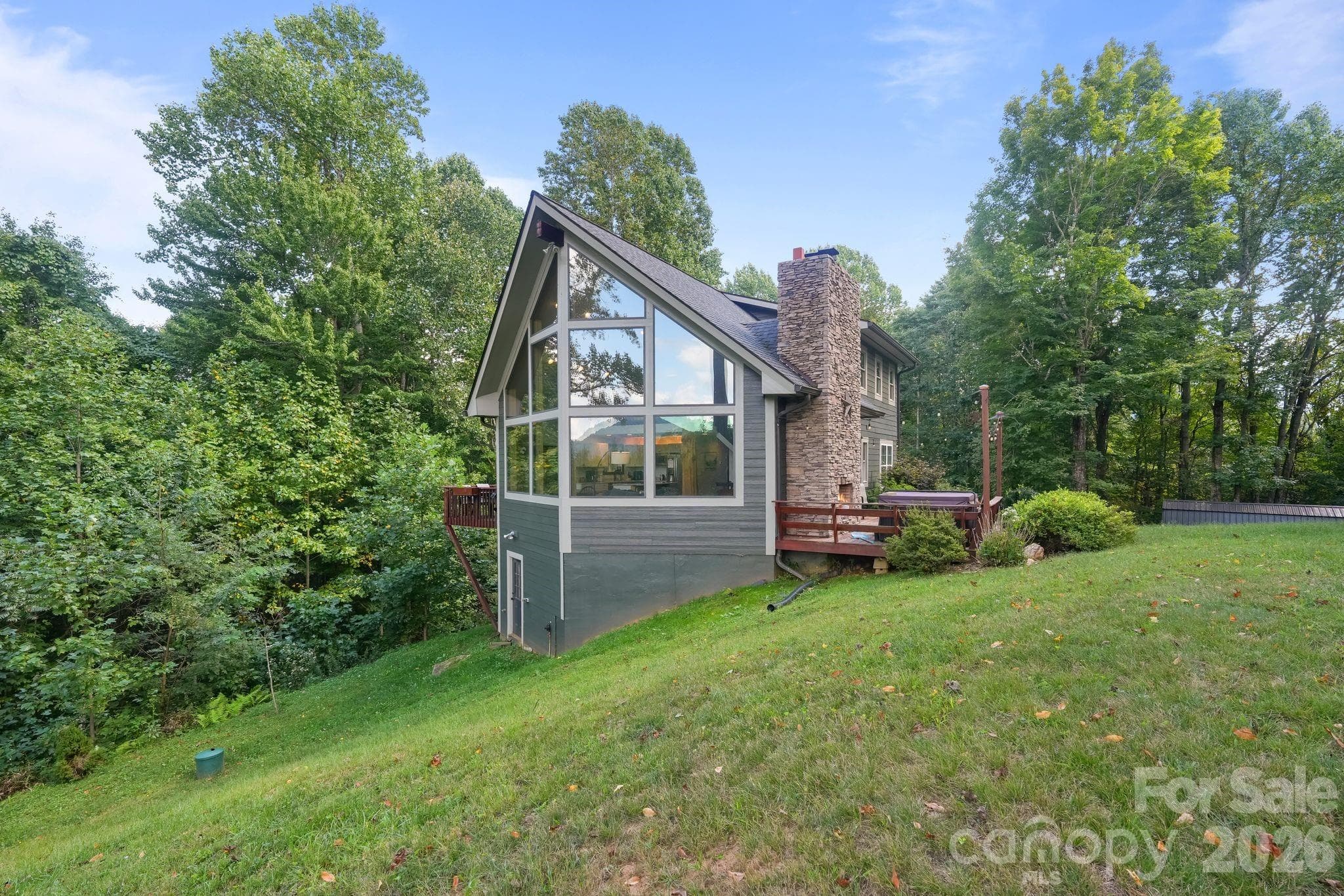 558 Perri Creek Way