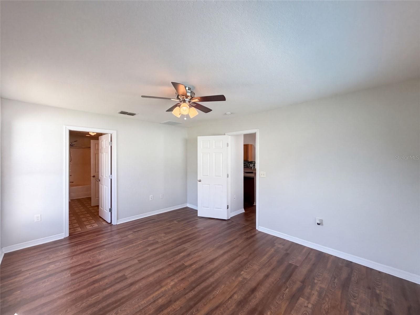 Single Family Residence at 6041 PARNELL AVE, SPRING HILL, photo 16 of 28