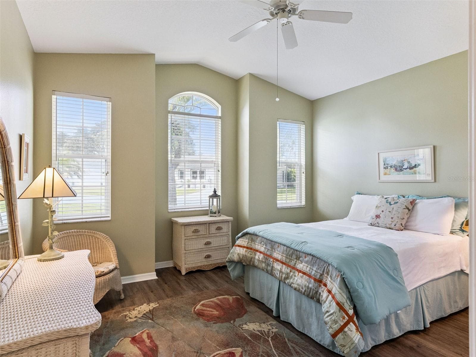 Guest Bedroom - 5401 ESSEX CT, LEESBURG