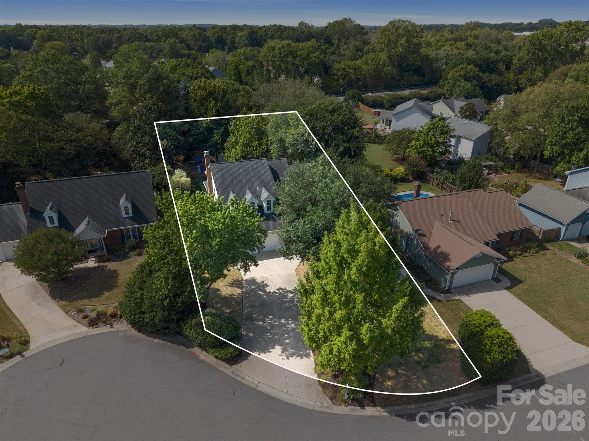 Single Family Residence at 6818 Millingden Court, Charlotte, photo 36 of 38