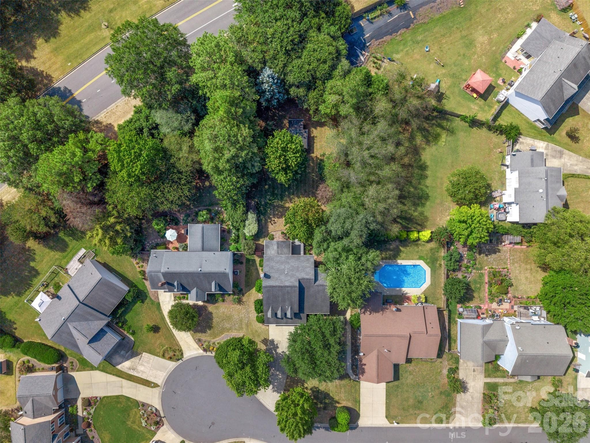 Single Family Residence at 6818 Millingden Court, Charlotte, photo 37 of 38