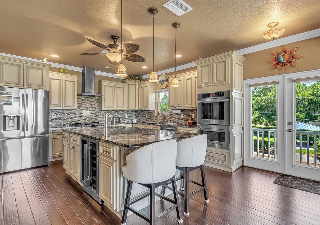 Single Family Residence at 5417 ESSEX AVE S, GULFPORT, photo 11 of 28