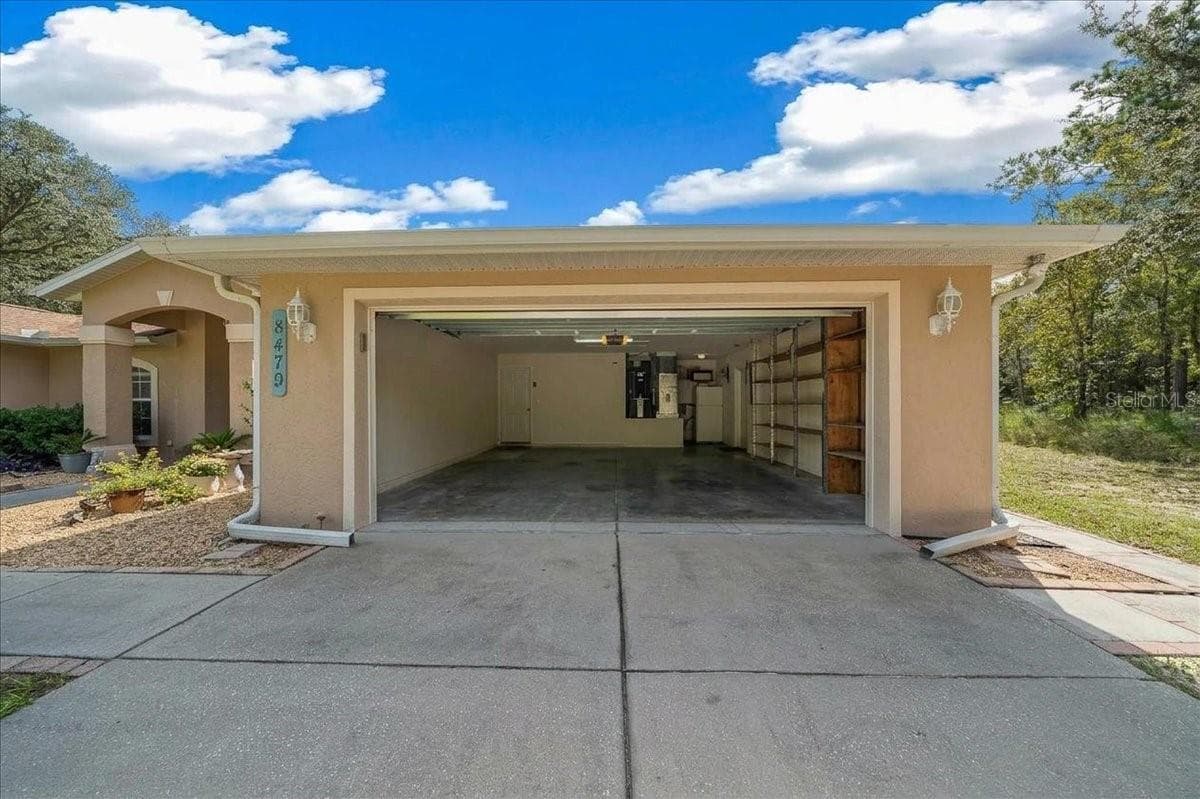 2 car garage - 8479 SW 134TH AVE, DUNNELLON