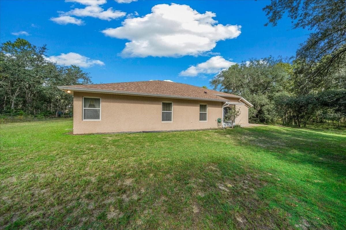 Side of house - 8479 SW 134TH AVE, DUNNELLON